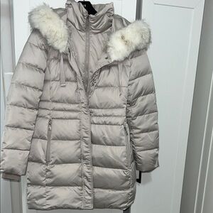 Tahari Women's Puffer Coat with Fur-Trimmed Hood - Cream